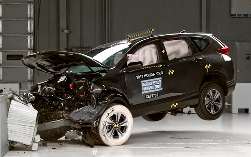 本田CR-V碰撞测试，家用SUV安全性如何？
