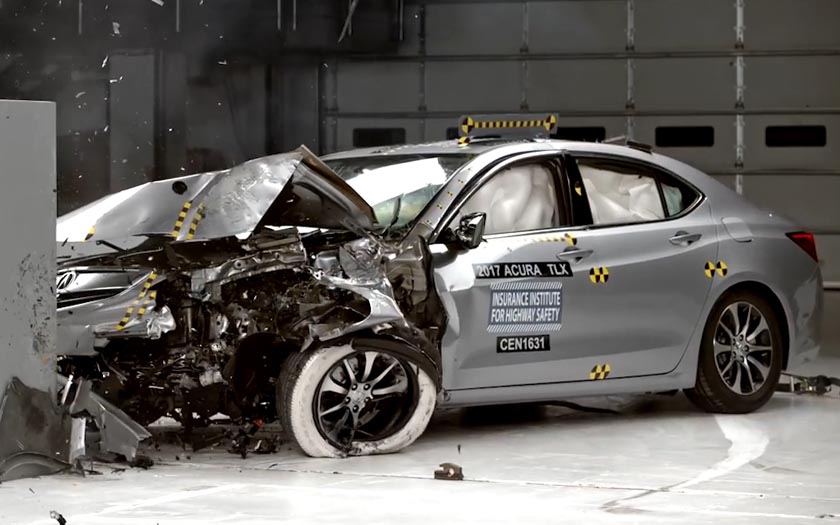 讴歌TLX碰撞测试，高端日系车安全表现如何？
