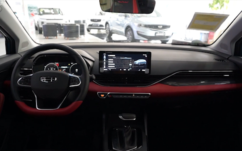 【实拍】吉利全新紧凑型SUV帝豪S——内饰，黑红双拼极具视觉冲击