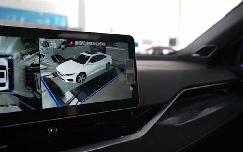 【吉利星瑞】——高配版车型提供Bose音响、全景影像、HUD抬头显示等配置